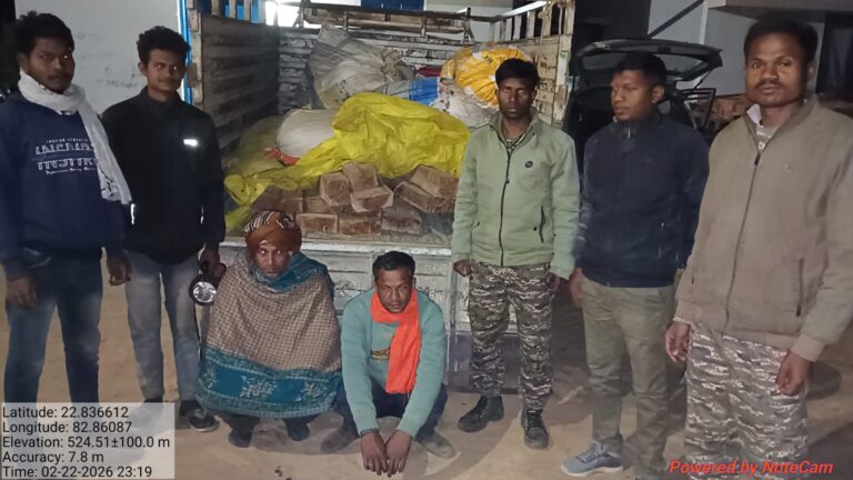 अवैध परिवहन पर वन विभाग की कार्रवाई, 16 नग साल चिरान एवं 27 नग सागौन चिरान जप्त