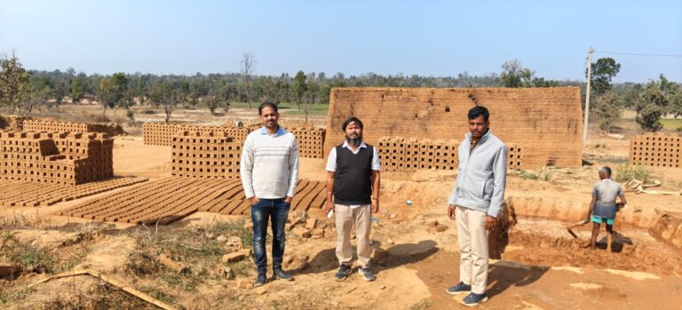 अवैध ईंट भट्टों पर प्रशासन की सतत कार्यवाही