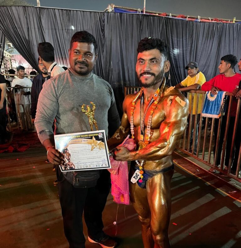 भिलाई बॉडीबिल्डिंग प्रतियोगिता में अंबिकापुर के गोपाल सिंह को स्वर्ण पदक