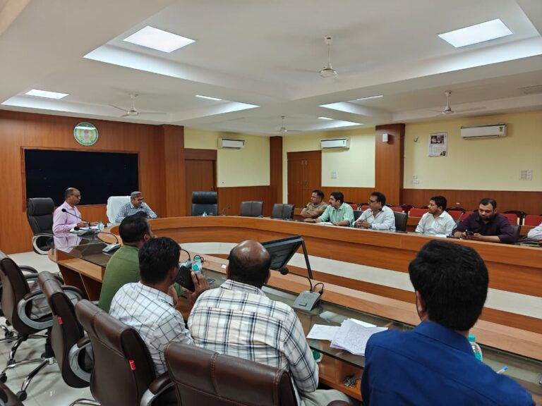 अपर कलेक्टर ने ली गैस एजेंसी संचालकों की बैठक, सुव्यवस्थित आपूर्ति सुनिश्चित करने के दिए निर्देश निर्धारित समयावधि के बाद ही कराएं अगली रिफिल बुकिंग- अपर कलेक्टर