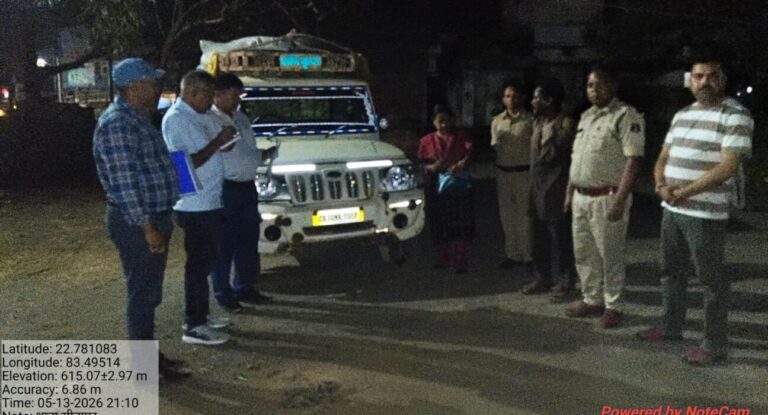 सीतापुर में अवैध उर्वरक परिवहन पर विभाग की बड़ी कार्रवाई; वाहन सहित 70 बोरी यूरिया जप्त