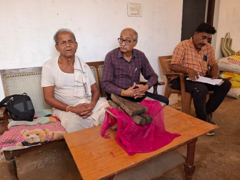 लुण्ड्रा में मिली दुर्लभ ताड़पत्र पांडुलिपियां, 78 वर्षीय साधु शाह वर्षों से कर रहे संरक्षण