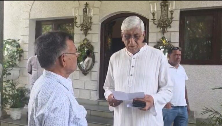 स्कूलों में गायत्री मंत्र अनिवार्य करने के फैसले पर टीएस सिंहदेव ने उठाए सवाल….पूर्व डिप्टी सीएम बोले— धार्मिक स्वतंत्रता संविधान का मूल अधिकार, प्रार्थना स्वैच्छिक होनी चाहिए