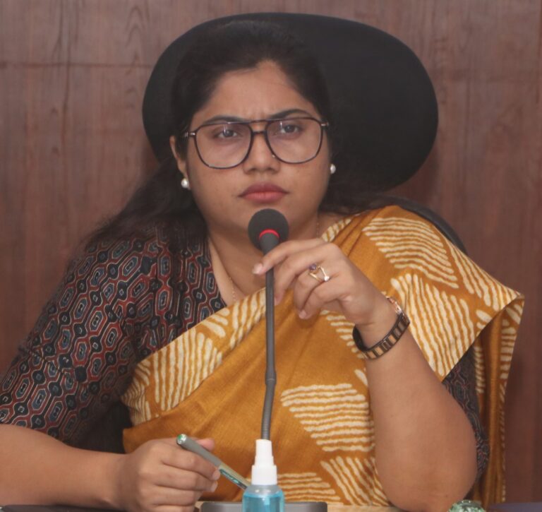 महज औपचारिकता नहीं, बल्कि आवेदक की वास्तविक संतुष्टि की कसौटी पर खरा उतरना हो प्रशासन की प्राथमिकता ….कलेक्टर
