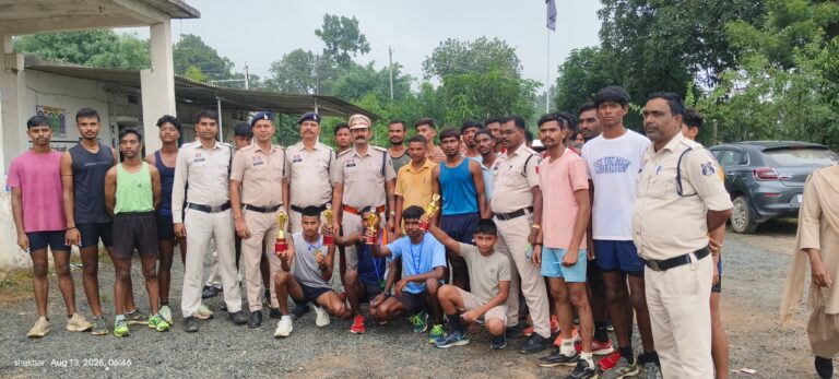 लटोरी पुलिस द्वारा कराया गया मैराथन दौड़, प्रतिभागी पुरस्कृत