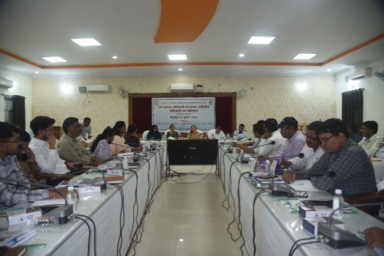 संभाग स्तरीय सूचना का अधिकार अधिनियम कार्यशाला आयोजित आरटीआई आवेदनों के निराकरण, समय-सीमा में जानकारी प्रदाय एवं ऑनलाइन जानकारी अपडेट करने की दी गई जानकारी
