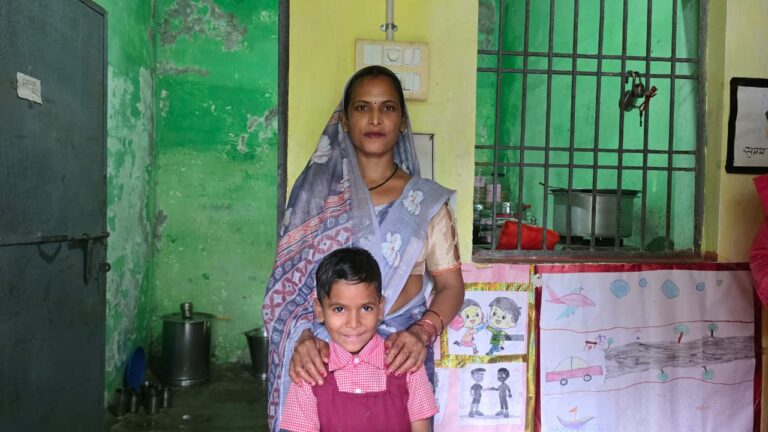 नोनी सुरक्षा योजना से कौशिल्या रजवाड़े की बेटी का भविष्य हुआ सुरक्षित एक लाख रुपये के बॉन्ड से बेटी की शिक्षा और भविष्य को मिला आर्थिक संबल