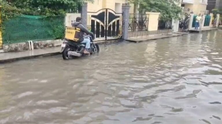 चार दिन की बारिश में पानी-पानी अंबिकापुर: कुंडला सिटी फिर जलमग्न, हर साल निरीक्षण… समाधान का इंतजार