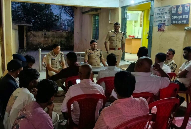 दुर्गा पूजा, दशहरा एवं प्रतिमा विसर्जन को लेकर पुलिस सतर्क,