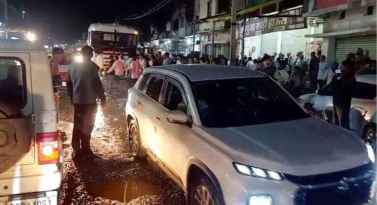 ट्राला ट्रक की चपेट में आने से प्रतिष्ठित व्यापारी की दर्दनाक मौत, नगर में शोक की लहर