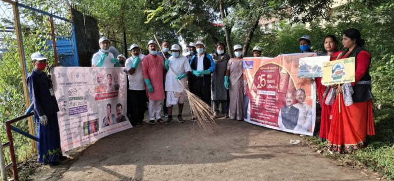 मरीन ड्राइव तालाब में चला स्वच्छता ही सेवा अभियान, सांसद श्री चिंतामणि महाराज सहित जनप्रतिनिधियों, अधिकारियों और नागरिकों ने किया श्रमदान
