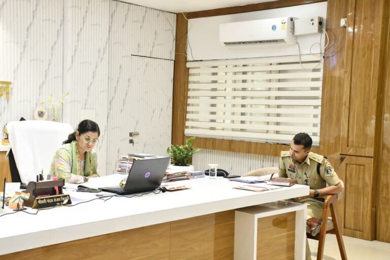 सुरक्षित सड़कें, नशामुक्त जिला – कलेक्टर ने सड़क सुरक्षा और एनकोर्ड बैठक में दिए सख्त निर्देश